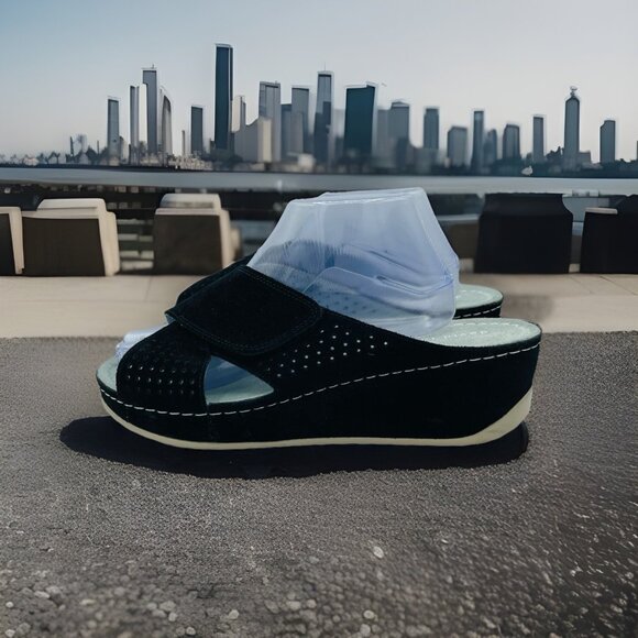 David Tate Shoes Womens 10 WW Wide Black Suede Leather Laser Cut Wedge Sandals - Picture 2 of 12